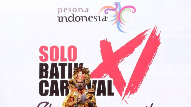 Defile Batik Hebohkan Solo Batik Carnival 2018